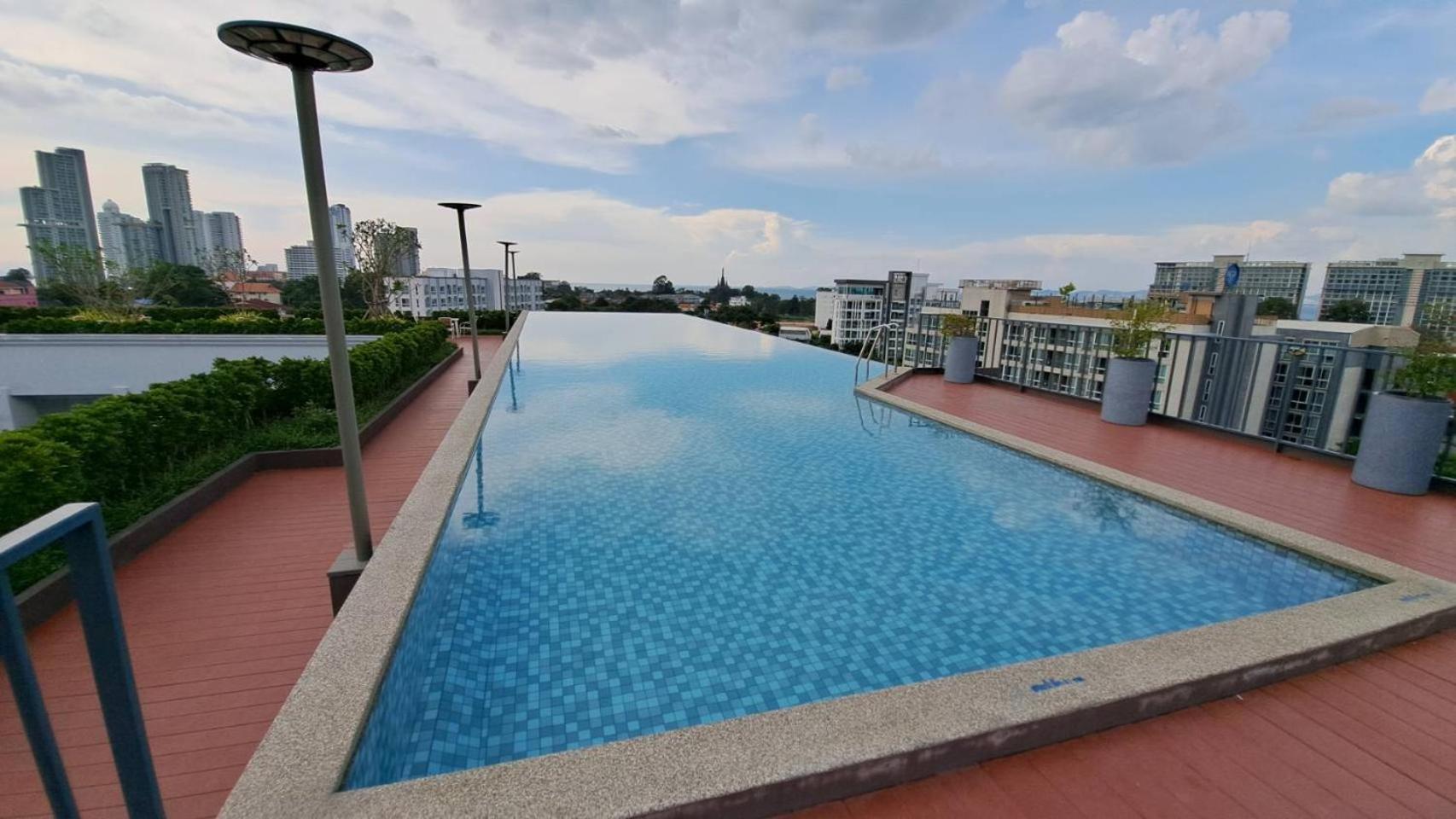 Deco Pattaya Hotel North Pattaya Esterno foto